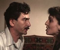 Папа в командировке (1985)