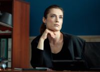 Трудная (2024) Трудная (2024)